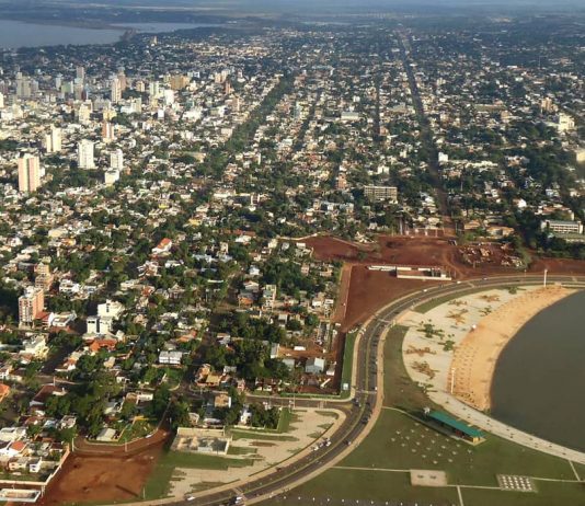 La mitad de la población de Posadas tiene menos de 30 años de edad Imagen aérea de la ciudad de Posadas